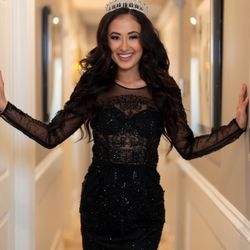 Chic-Butic - Photoshoot for Miss Nevada USA pageant in this cute cocktail gown from here
