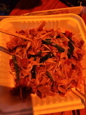 Googgle Man's Char Kuey Teow by null