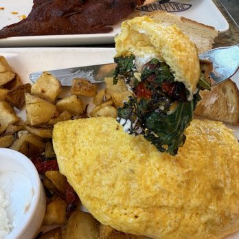 Fig Tree Cafe - Veggie Omelet & Side Man Candy - Breakfast & Brunch Near Me - San Diego, California