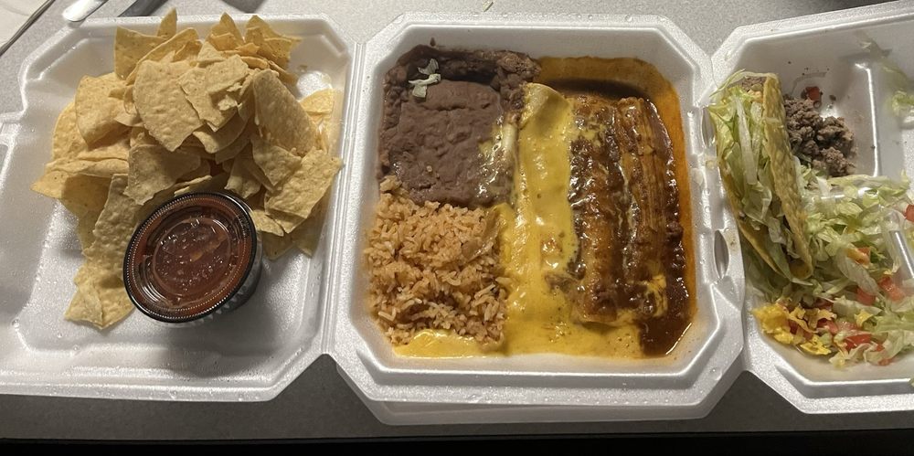 Tejas Mexican Grill Logo