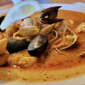 Casa Del Sol - Cioppino - Seafood Near Me - Fort Bragg, California Casa Del Sol - Cioppino - Seafood Near Me - Fort Bragg, California