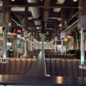 Mr Kimchi - Randhurst - Interior main seating - Korean Near Me - Mount Prospect, Illinois