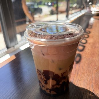 Layla & Ringo's - Neopolitan latte - Coffee & Tea Near Me - Chicago, Illinois Layla & Ringo's - Neopolitan latte - Coffee & Tea Near Me - Chicago, Illinois