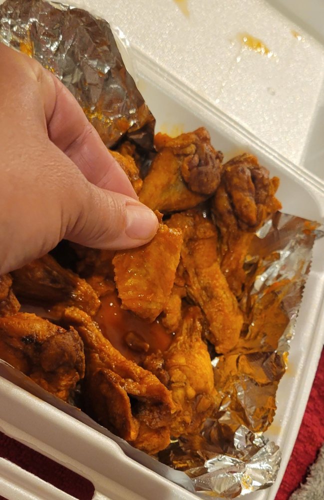 PIZZA EDGE Updated September 2024 38 Photos & 44 Reviews 7810 N