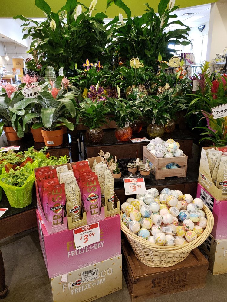 ROUSES MARKET Updated September 2024 41 Photos & 25 Reviews 91 Westbank Expy, Gretna