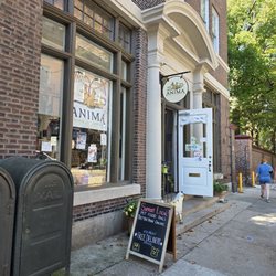 Founding Footsteps - Meetin point is on this corner of Arch Street