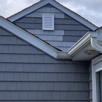 Four Seasons Roofing - This is the closest my existing siding could be matched... - Roofing Near Me - Farmingdale, New York Four Seasons Roofing - This is the closest my existing siding could be matched... - Roofing Near Me - Farmingdale, New York