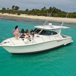 Puerto Rico Boat Rentals - Palomino island