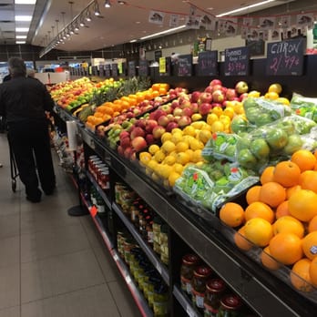 United - Fruit aisle - Seafood Markets Near Me - Saint-Leonard, Quebec United - Fruit aisle - Seafood Markets Near Me - Saint-Leonard, Quebec
