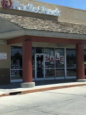 RADIO SHACK STORE - Updated April 2024 - 4431 S White Mountain Rd, Show