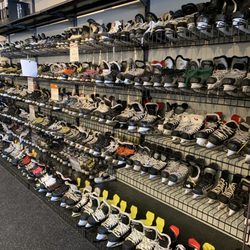 Play It Again Sports North Olmsted - Ice Hockey Skates.