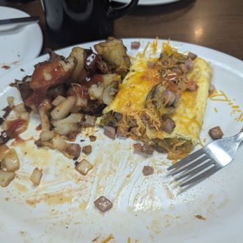 Pete's Place - Good ole fashioned ham, mushroom and cheese omelette love this place and the people - American Near Me - West Palm Beach, Florida Pete's Place - Good ole fashioned ham, mushroom and cheese omelette love this place and the people - American Near Me - West Palm Beach, Florida
