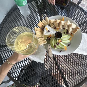 One Flight Up Cafe - Moscato and Brie plate - Salad Near Me - Mount Dora, Florida