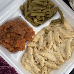 Yams(amazing), green beans(SO GOOD) and chicken pasta(Alfredo) but I asked for little chicken. Mostly vegetarian plate!!