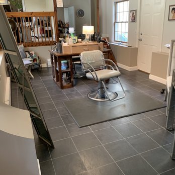 Nu Wave Salon - Salon chair - Hair Salons Near Me - Brookfield, Connecticut Nu Wave Salon - Salon chair - Hair Salons Near Me - Brookfield, Connecticut