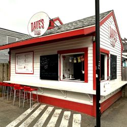 Dave's Lobster - Restaurant Exterior on the Halifax Boardwalk