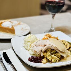 Mom's Kitchen - Thanksgiving Dinner for 1