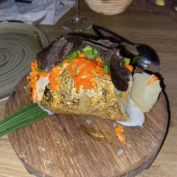 Chambao Cancun - Golden potato with truffle - Steakhouses Near Me - Cancún, ROO