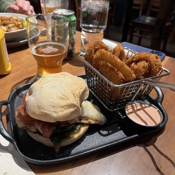 Squatters Pubs - Burger with onion rings - Brewpubs Near Me - Salt Lake City, Utah