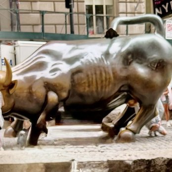 Charging Bull - Landmarks & Historical Buildings Near Me - New York, New York