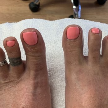 Clever Nails Salon - Nail Salons Near Me - Edmonton, Alberta