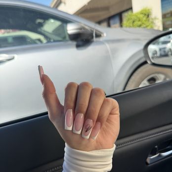 Mindy Nails Bar - Nail Salons Near Me - Whittier, California
