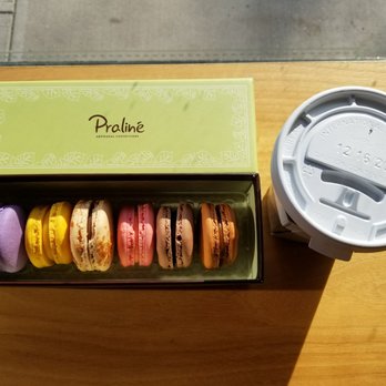 Praliné - Assorted macaroons yummmm - Coffee & Tea Near Me - Belmont, Massachusetts