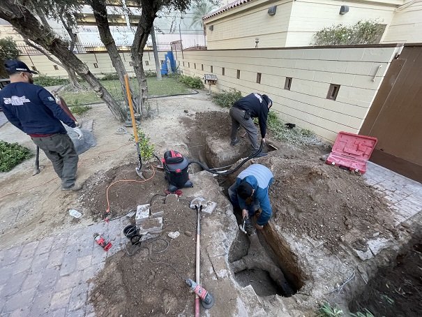 Slide of Silver Extreme Plumbing