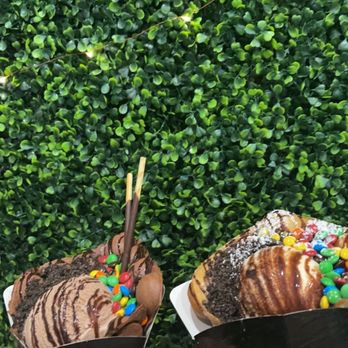 Puffles - Death By Chocolate Signature Creation + Build Your Own Ice Cream (vanilla) - Desserts Near Me - Hollywood, Florida Puffles - Death By Chocolate Signature Creation + Build Your Own Ice Cream (vanilla) - Desserts Near Me - Hollywood, Florida
