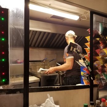 Wally Gyros - Food Trucks Near Me - North Charleston, South Carolina Wally Gyros - Food Trucks Near Me - North Charleston, South Carolina