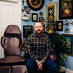 The East - Derek in his station
