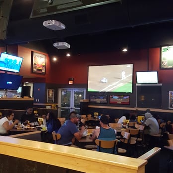 Buffalo Wild Wings - This place rocks on a Friday night or any other day of the week - American Near Me - Wellington, Florida