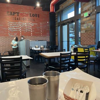 Cap't Loui - Inside - Seafood Near Me - Cupertino, California