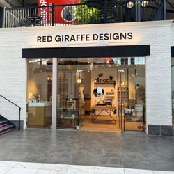 Red Giraffe Designs