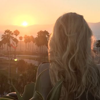 High Rooftop Lounge - Lounges Near Me - Venice, California