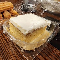 Tres Leches Tres Leches