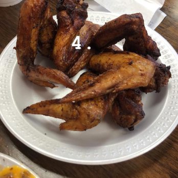 Cozy Corner Restaurant - Wings. Amaaazing. - Barbeque Near Me - Memphis, Tennessee