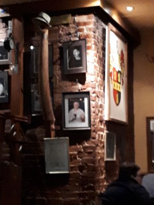 Broderick Irish Pub Elmshorn – Bier, Burger, Live-Musik & Events by null