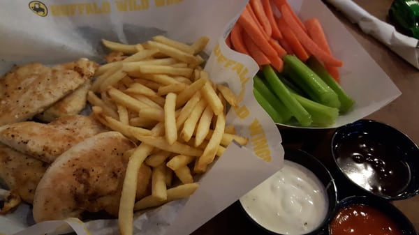 Buffalo Wild Wings by null