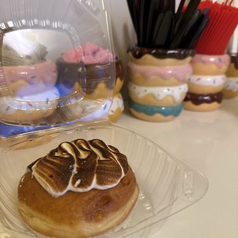 Friendly Donuts - friendly and warm little shop! - Donuts Near Me - Orange, California Friendly Donuts - friendly and warm little shop! - Donuts Near Me - Orange, California