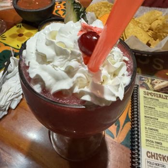 Valle Escondido - Strawberry Daiquiri - Mexican Near Me - Harrison, Ohio