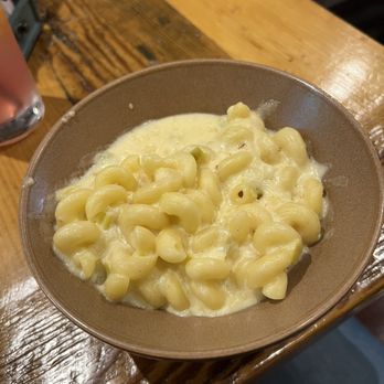 The Tradewinds Pub - Mac and Cheese - Irish Pub Near Me - Reedley, California The Tradewinds Pub - Mac and Cheese - Irish Pub Near Me - Reedley, California