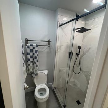 Top Home Builders - New tile and shower in primary bathroom, - General Contractors Near Me - San Jose, California Top Home Builders - New tile and shower in primary bathroom, - General Contractors Near Me - San Jose, California