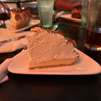 Moondog Cafe & Bakery - Key lime pie - Cafes Near Me - Key West, Florida