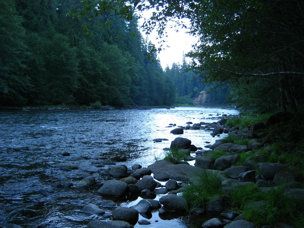 RIVERSIDE CAMPGROUND Updated August 2024 595 NW Industrial Way