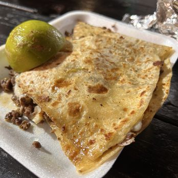 Torteria El Mitote - quesadilla asada- its big! Two people, maybe 3, eat from here - Tacos Near Me - Atascosa, Texas Torteria El Mitote - quesadilla asada- its big! Two people, maybe 3, eat from here - Tacos Near Me - Atascosa, Texas