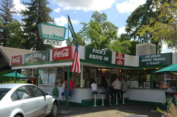 Pick's Drive-In by null