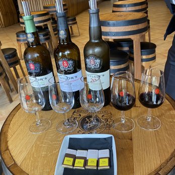Taylor's Port - The flight with chocolate pairing - Wineries Near Me - Vila Nova de Gaia, 13