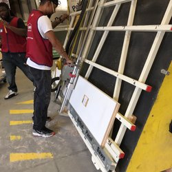 Lowe's Home Improvement - Cutting my shelves