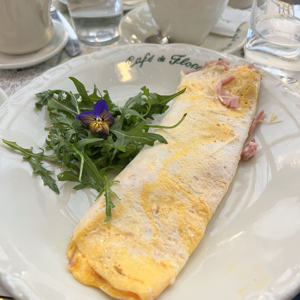 Café de Flore - Cafes Near Me - Paris, 75 Café de Flore - Cafes Near Me - Paris, 75